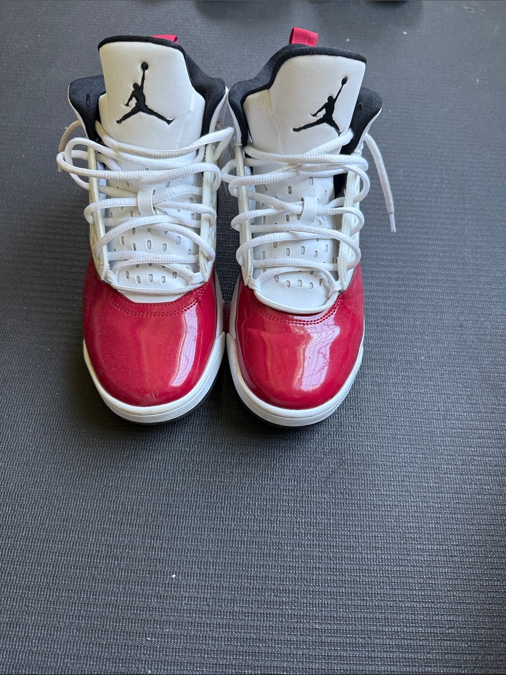 Nike Kids Red & White Retro Jumpman Sneakers